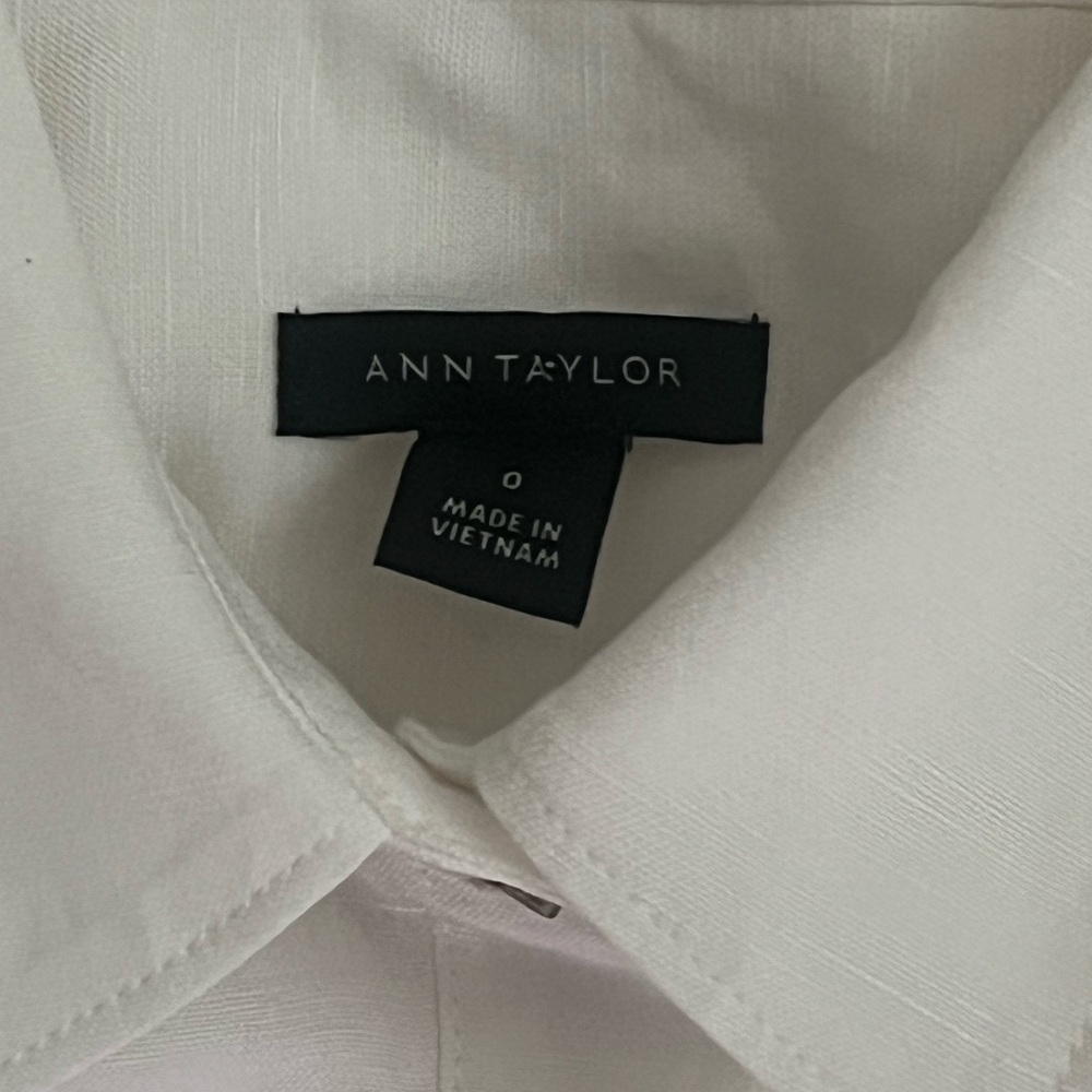 Women’s Ann Taylor White Button-Down Belted Linen Midi Dress - Picture 3 of 6